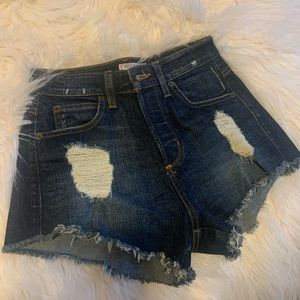 Guess  JEAN SHORTS